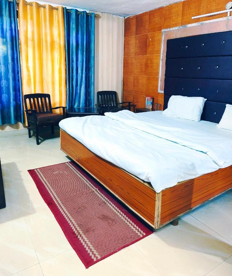 Hotel Holiday Plaza Dalhousie - Near Ghandhi Chowk Mall Road Экстерьер фото
