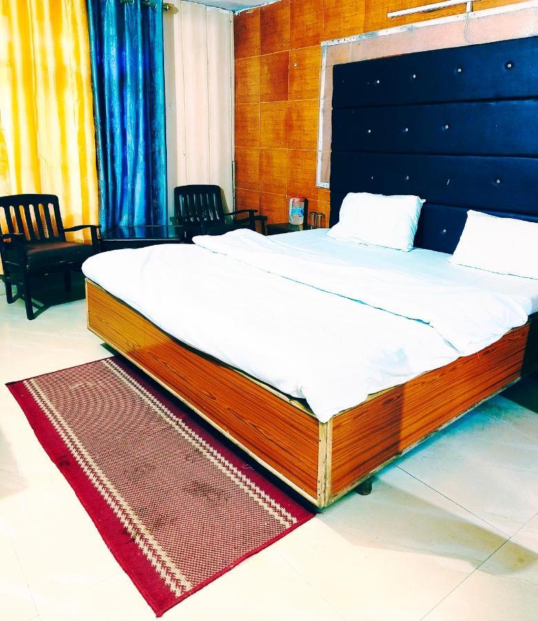 Hotel Holiday Plaza Dalhousie - Near Ghandhi Chowk Mall Road Экстерьер фото